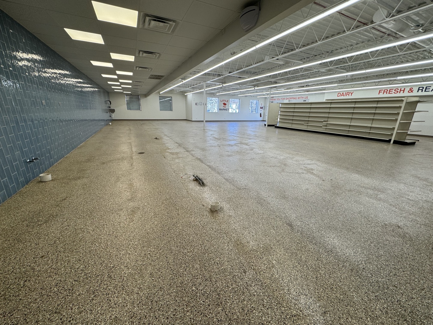 225 E Irving Park Road, Roselle, IL 60172