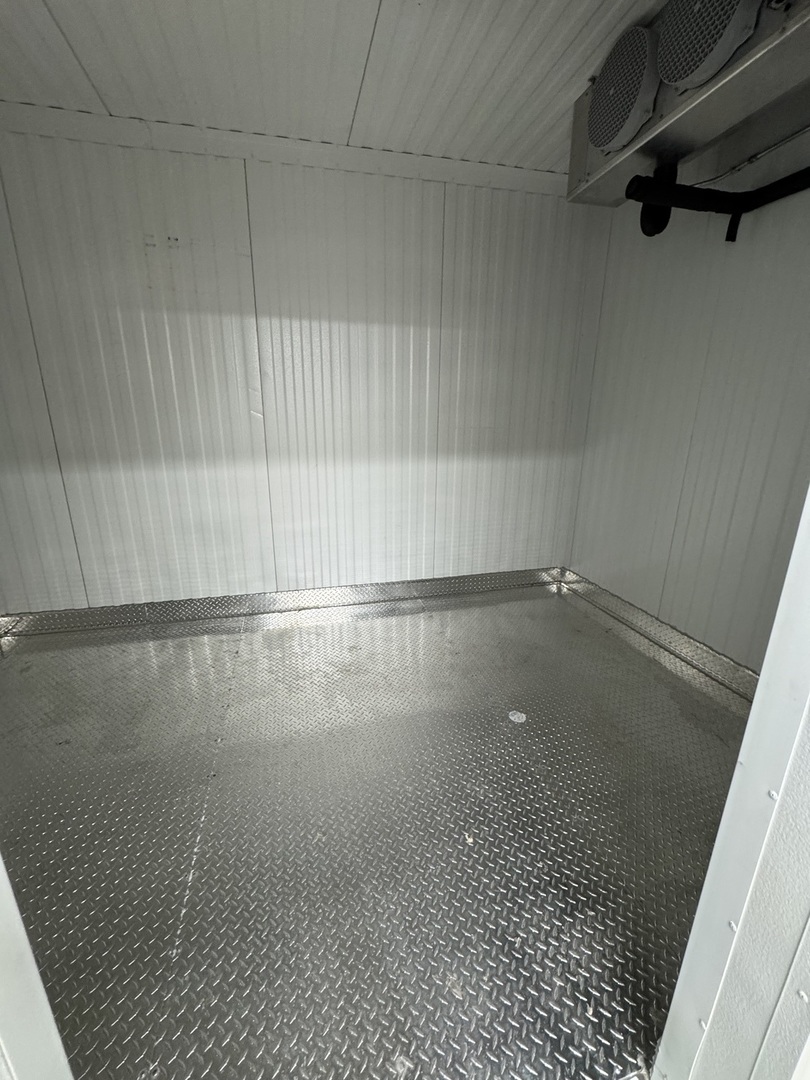 225 E Irving Park Road, Roselle, IL 60172