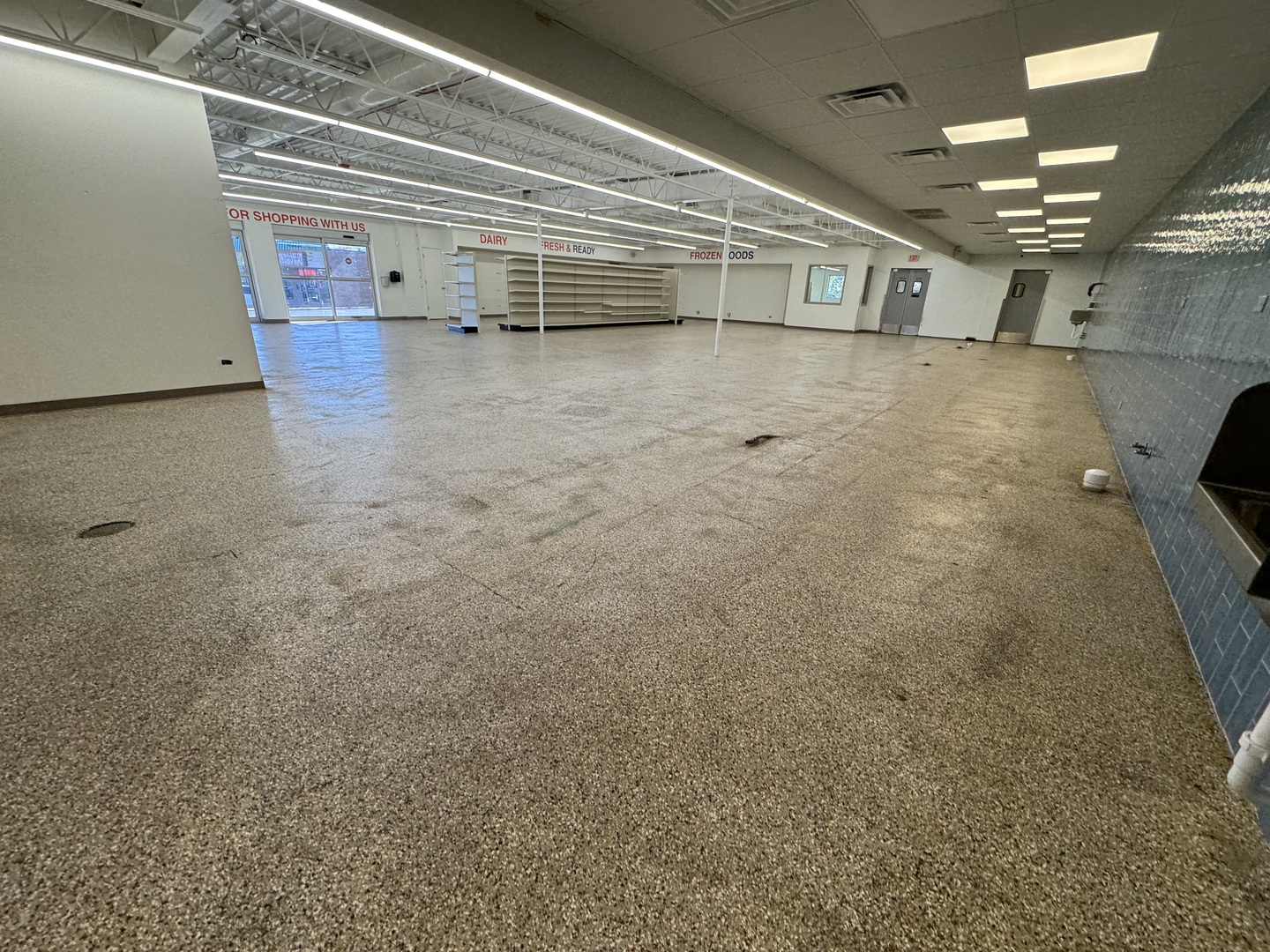 225 E Irving Park Road, Roselle, IL 60172