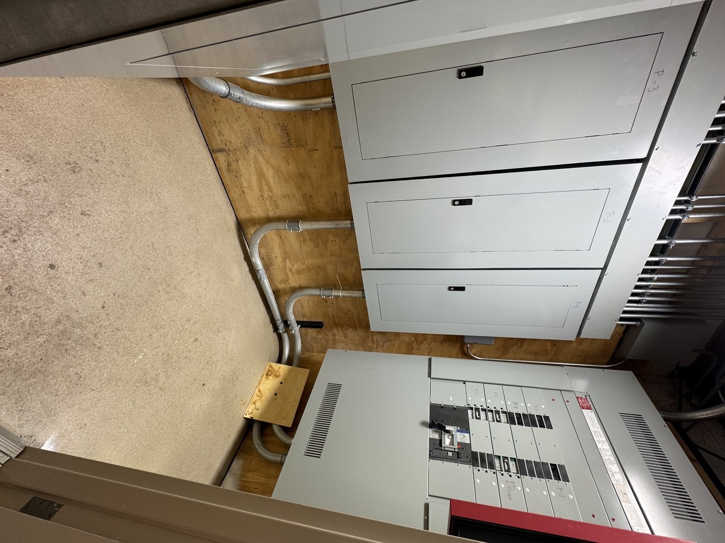 225 E Irving Park Road, Roselle, IL 60172