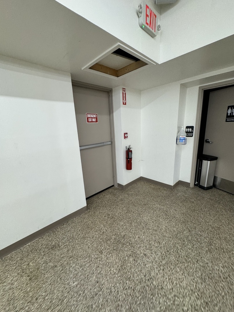 225 E Irving Park Road, Roselle, IL 60172