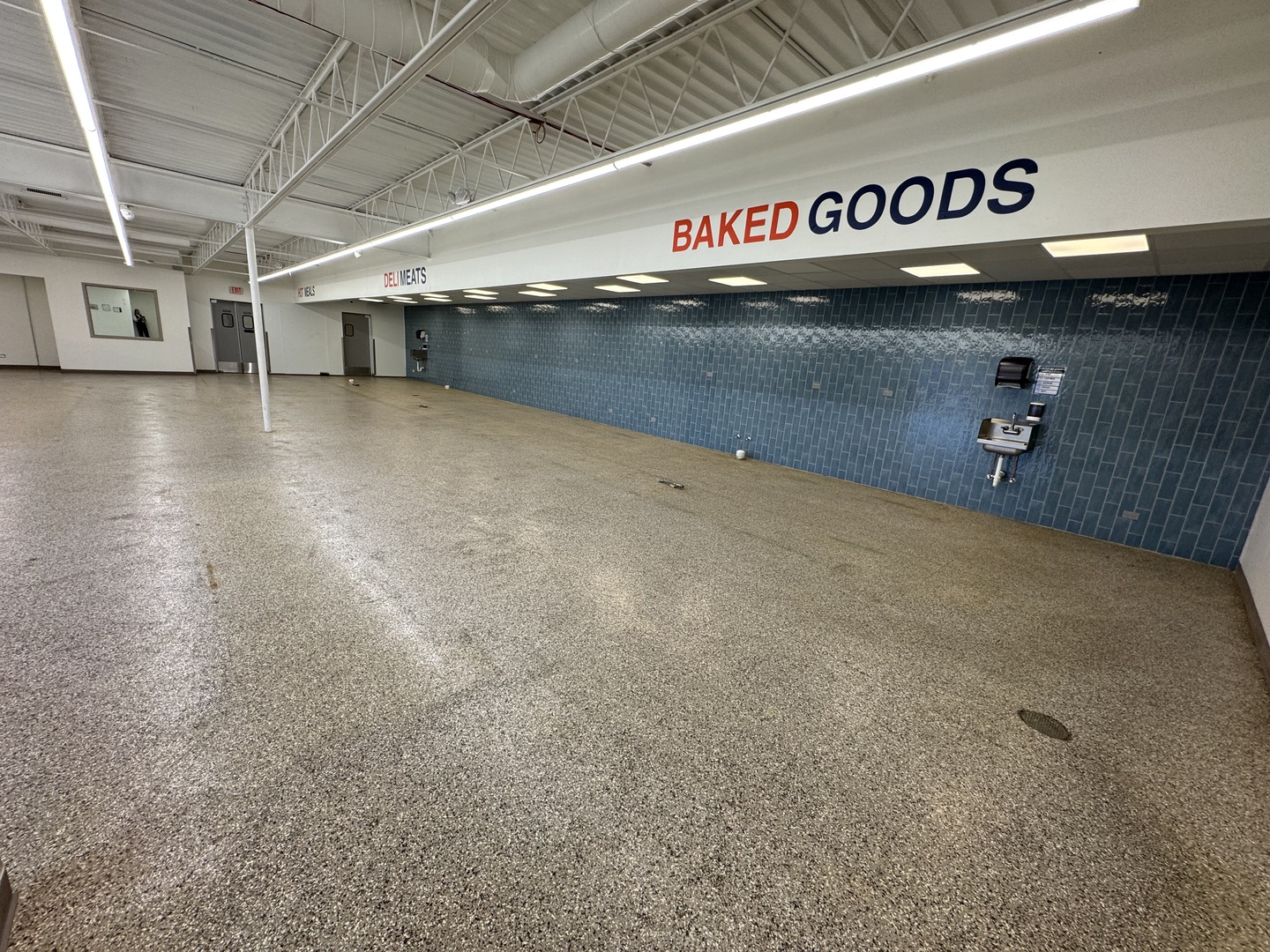 225 E Irving Park Road, Roselle, IL 60172