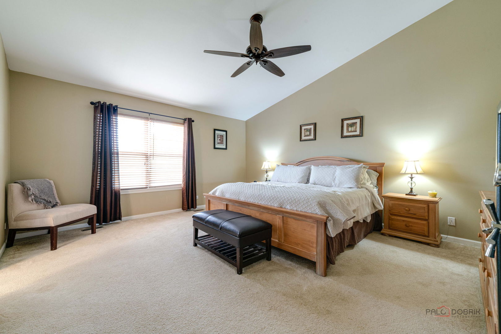 683 Niagara Drive, Volo, IL 60073