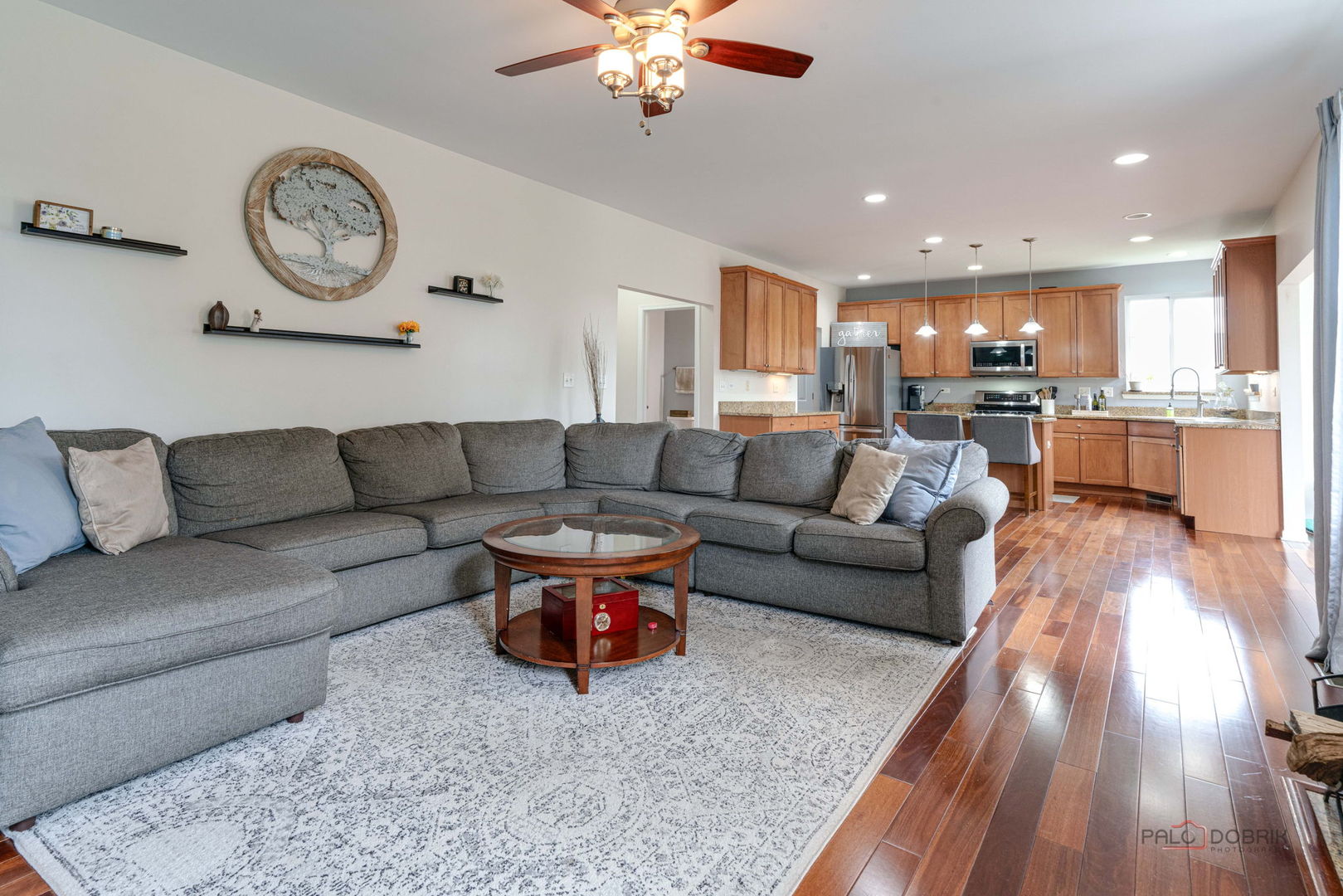 683 Niagara Drive, Volo, IL 60073