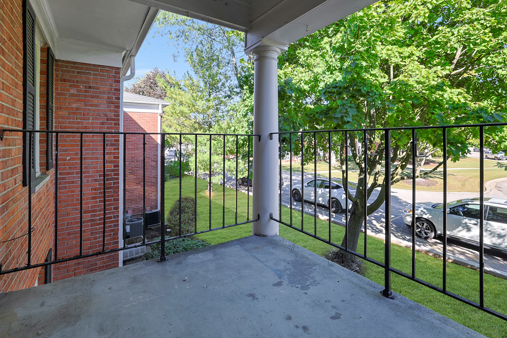 520 Shorely Drive #203, Barrington, IL 60010