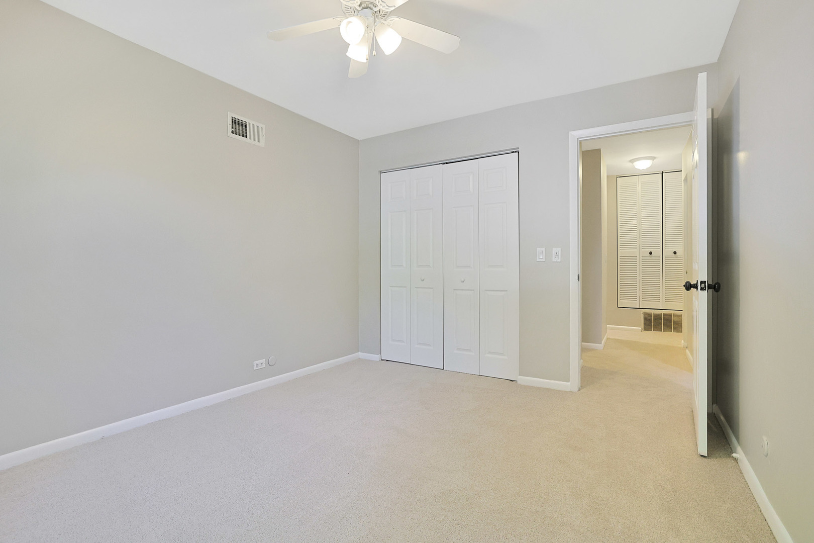 520 Shorely Drive #203, Barrington, IL 60010