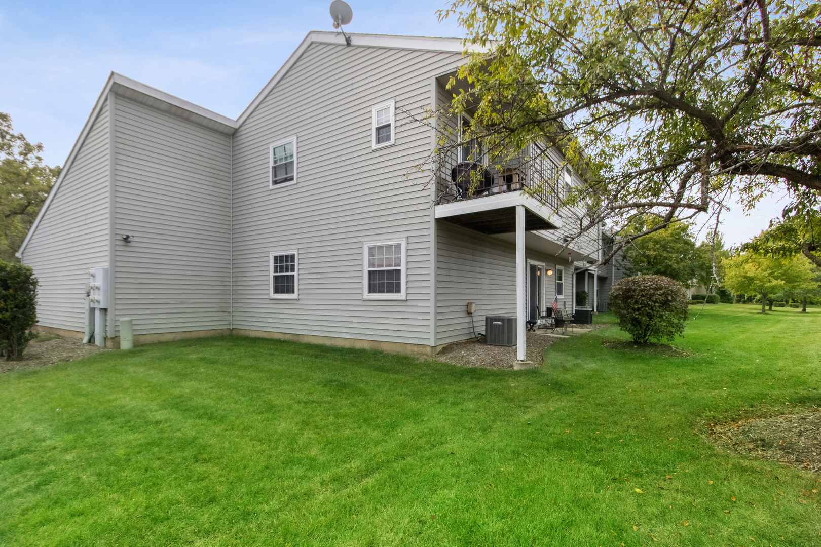 66 Gant Circle #D, Streamwood, IL 60107