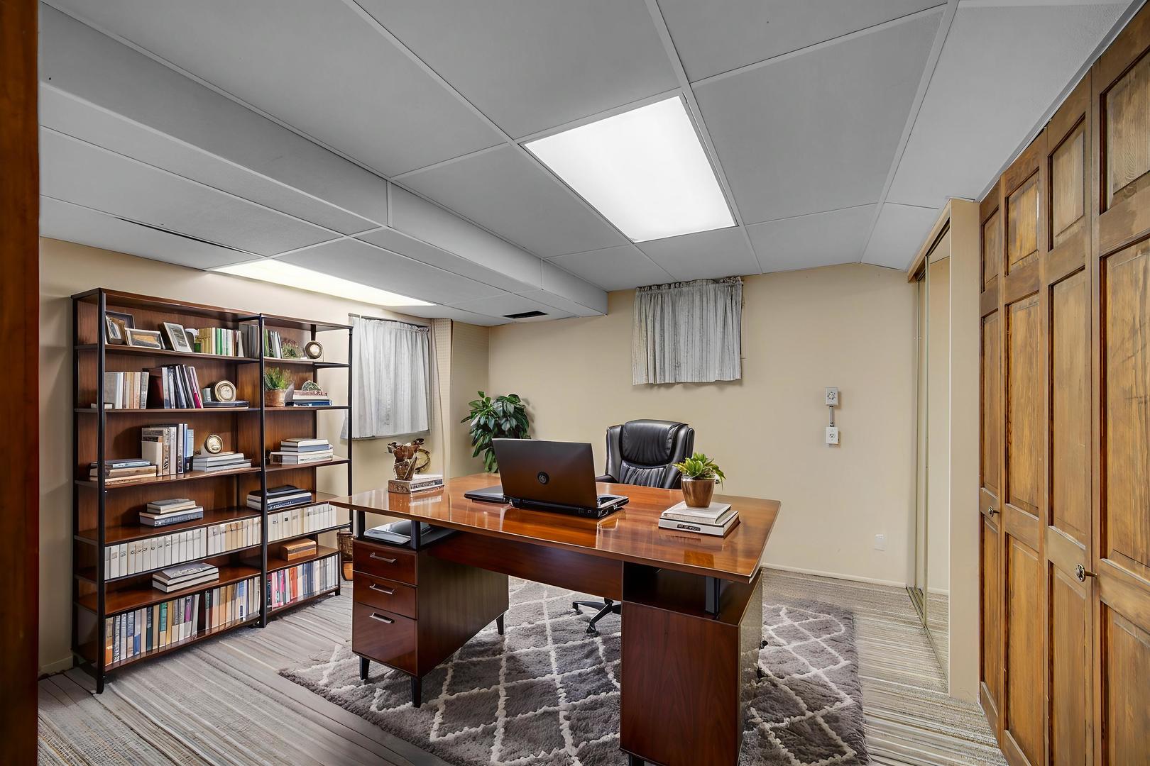 15860 W Thornapple Lane, Gurnee, IL 60031