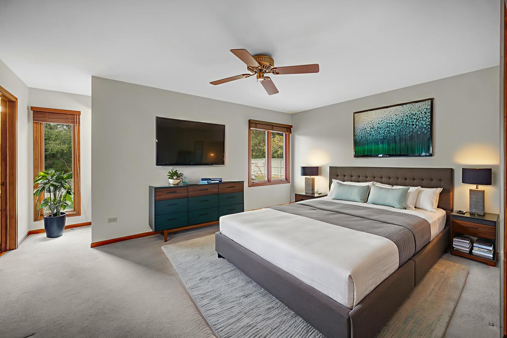 15860 W Thornapple Lane, Gurnee, IL 60031