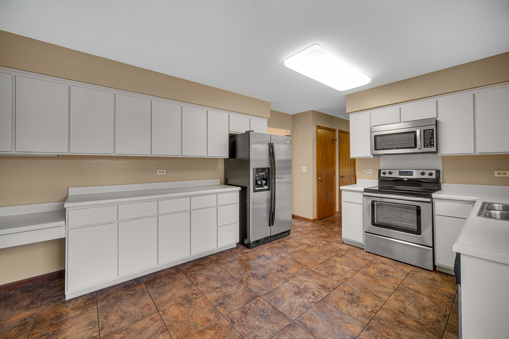 15860 W Thornapple Lane, Gurnee, IL 60031