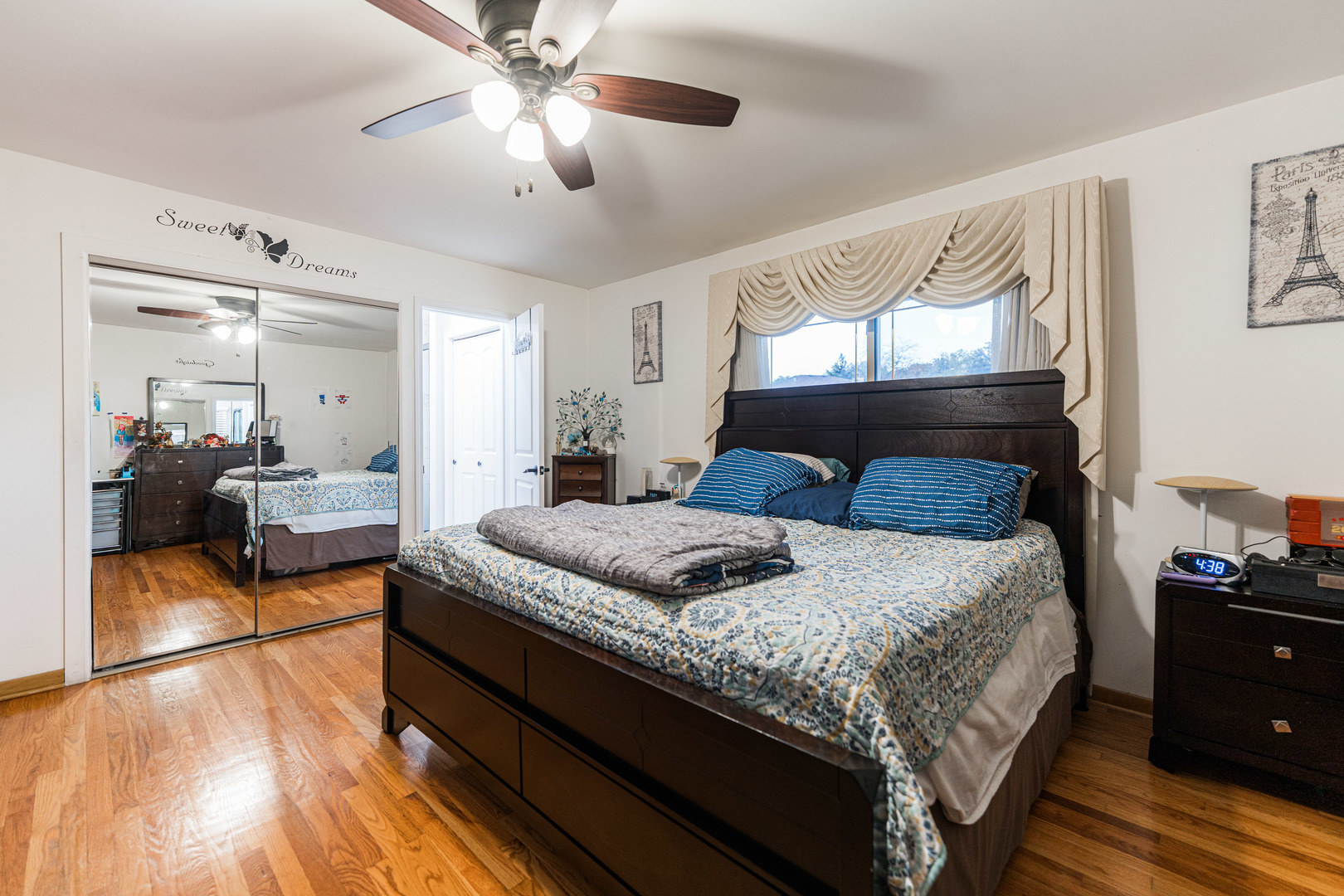 1527 W Holtz Avenue, Addison, IL 60101