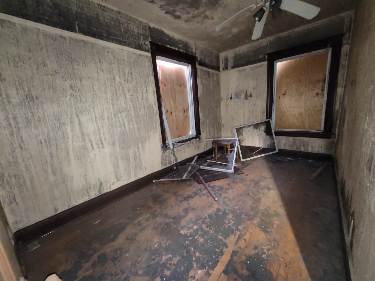 6627 S Saint Lawrence Avenue, Chicago, IL 60637