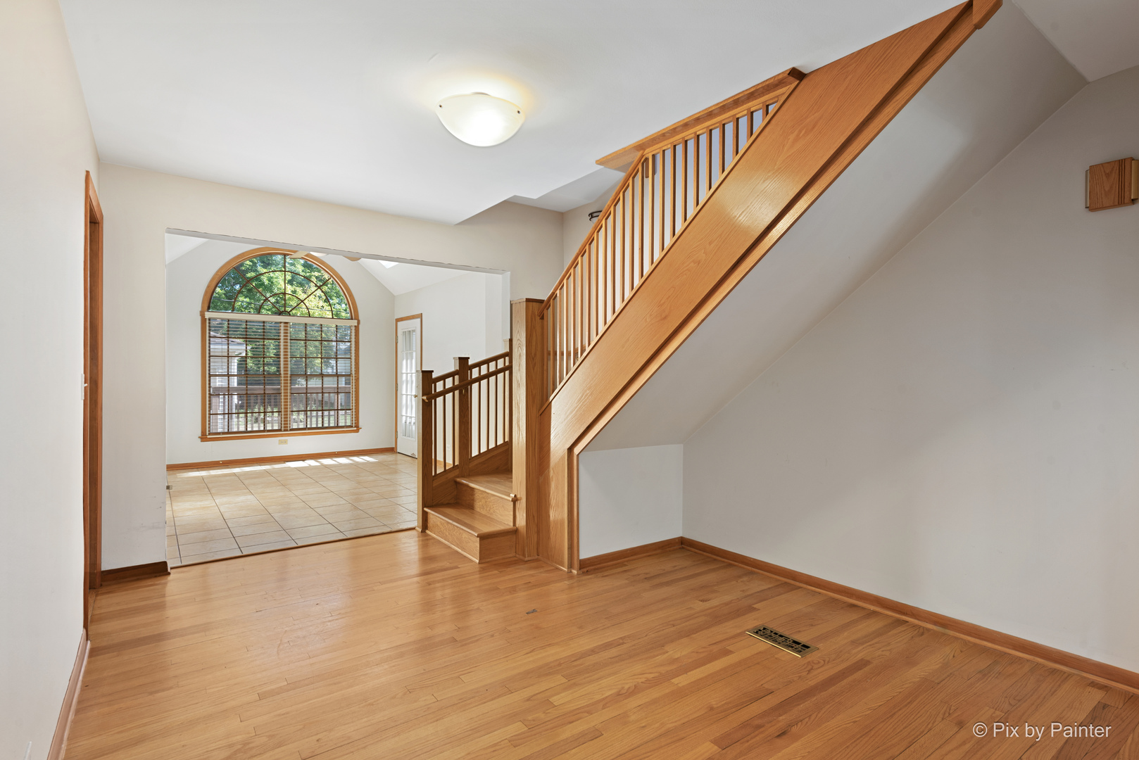 963 S Saylor Avenue, Elmhurst, IL 60126