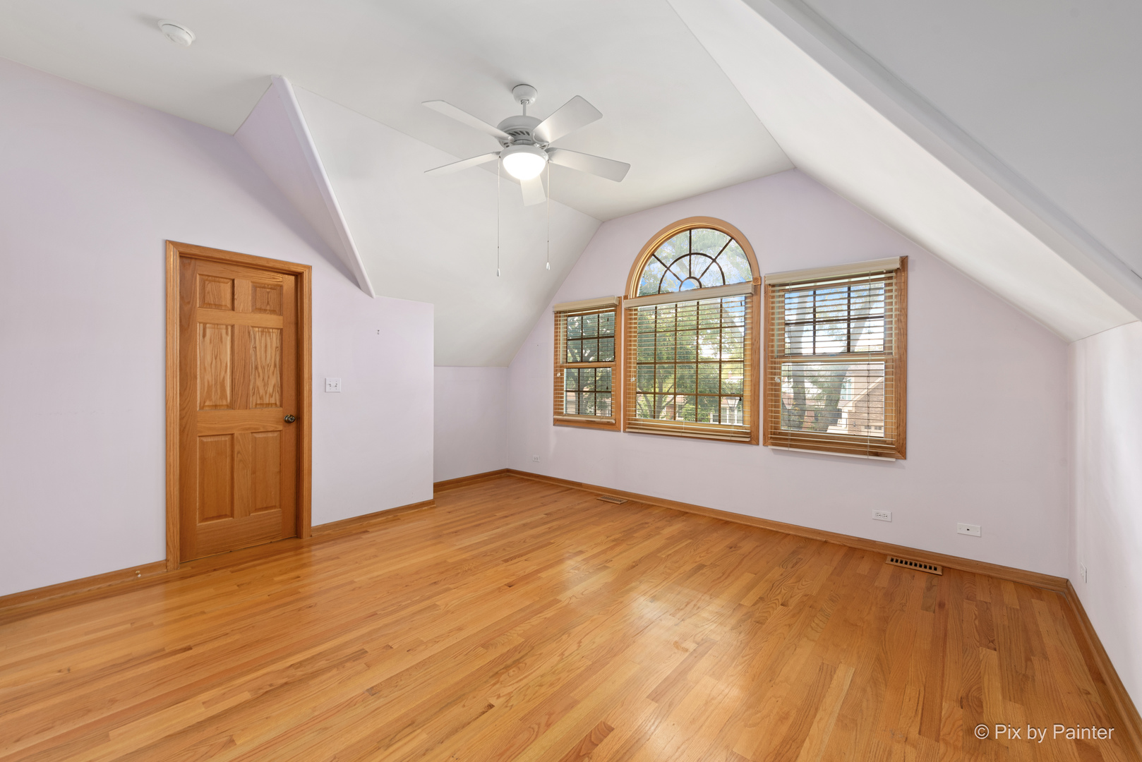 963 S Saylor Avenue, Elmhurst, IL 60126