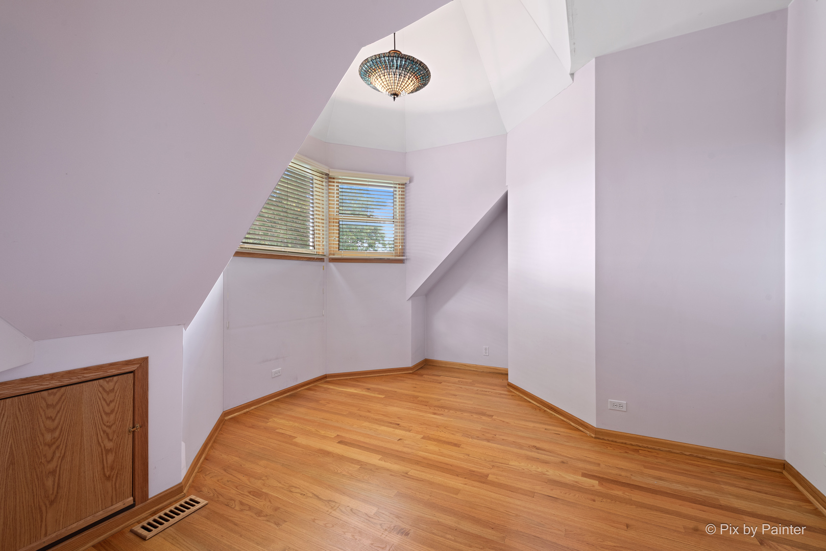 963 S Saylor Avenue, Elmhurst, IL 60126