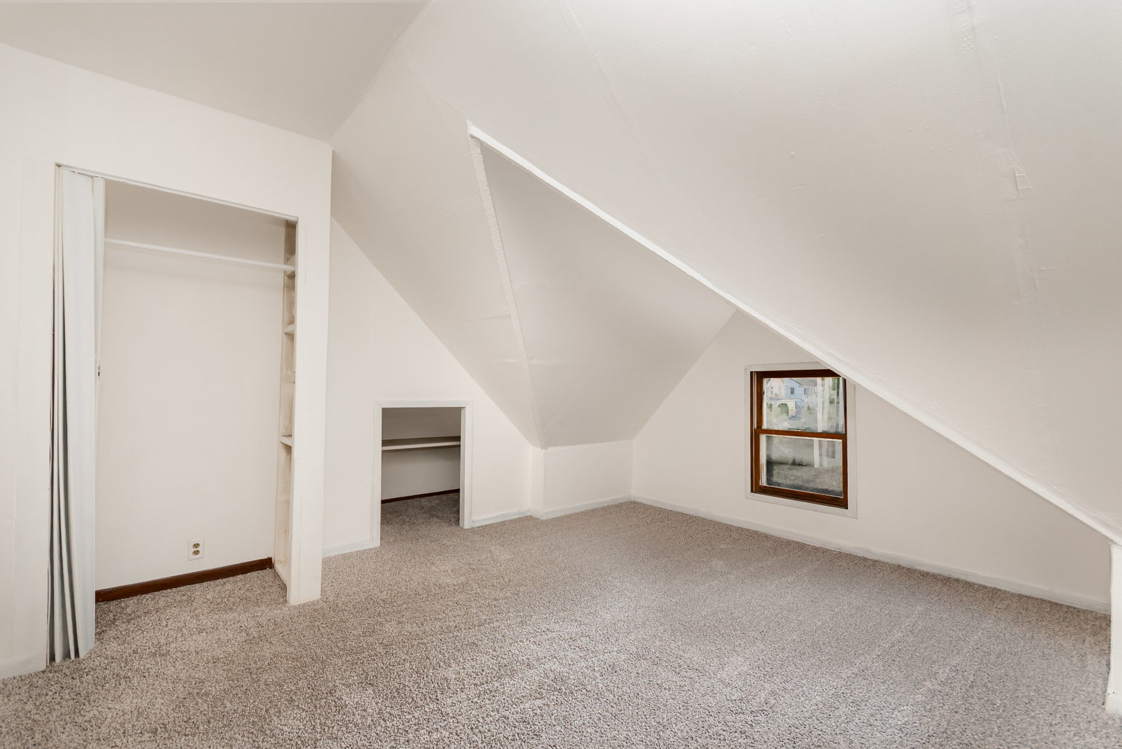 614 Hammond Avenue, Aurora, IL 60506