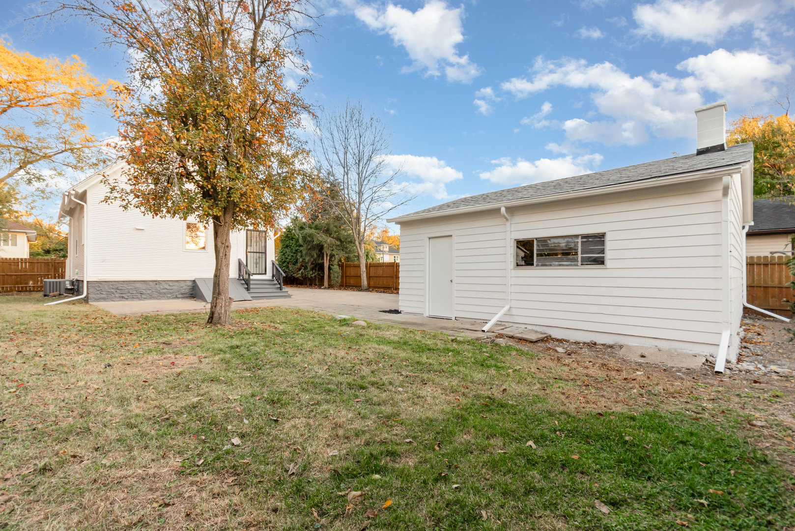 614 Hammond Avenue, Aurora, IL 60506