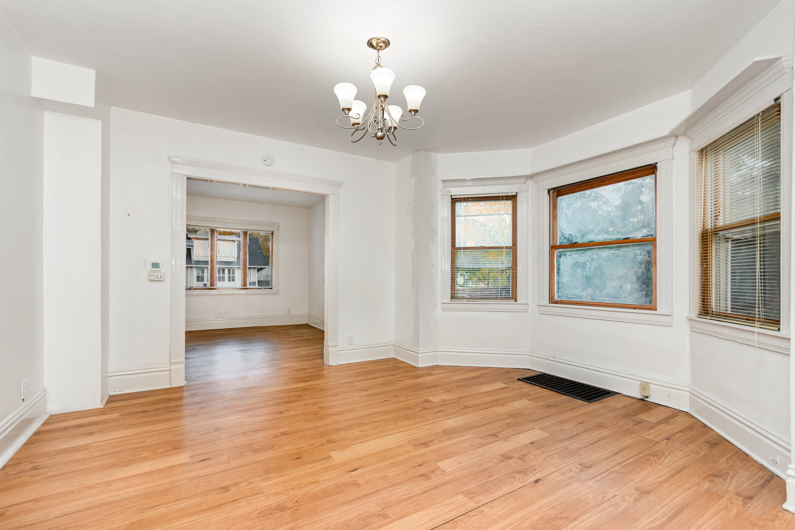 614 Hammond Avenue, Aurora, IL 60506