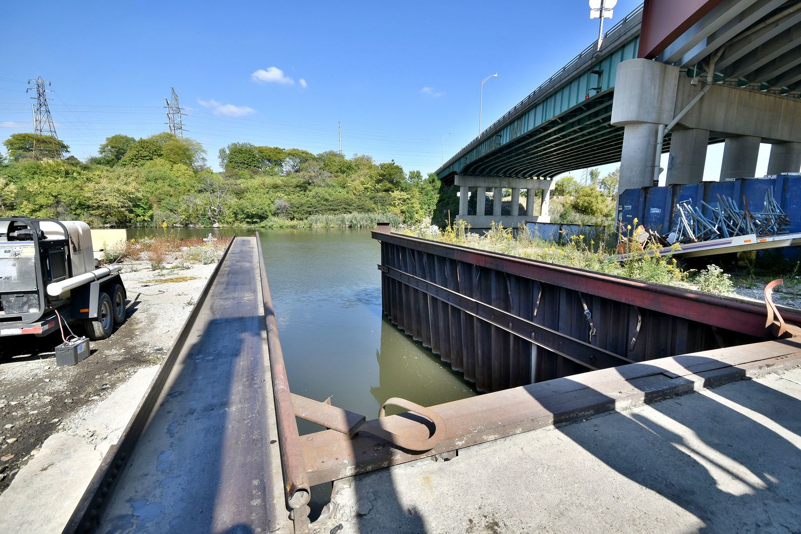 5700 W 41st Street, Forest View, IL 60402