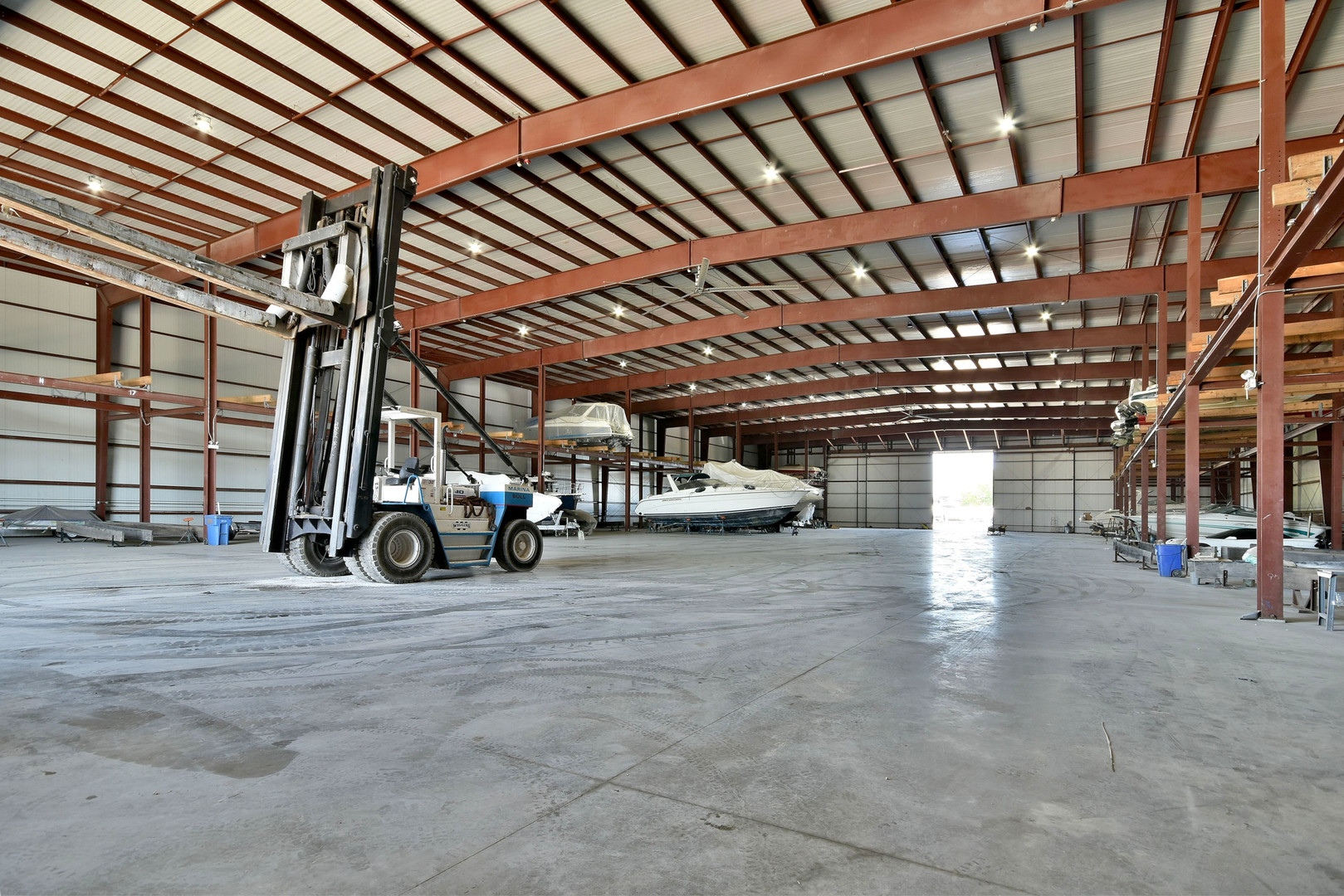 5700 W 41st Street, Forest View, IL 60402