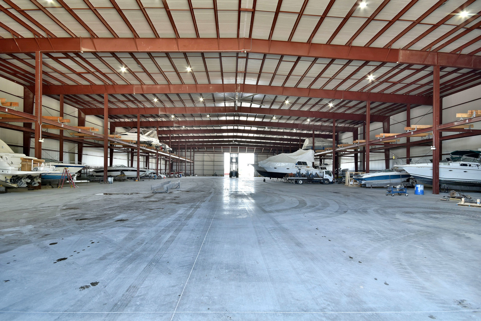 5700 W 41st Street, Forest View, IL 60402