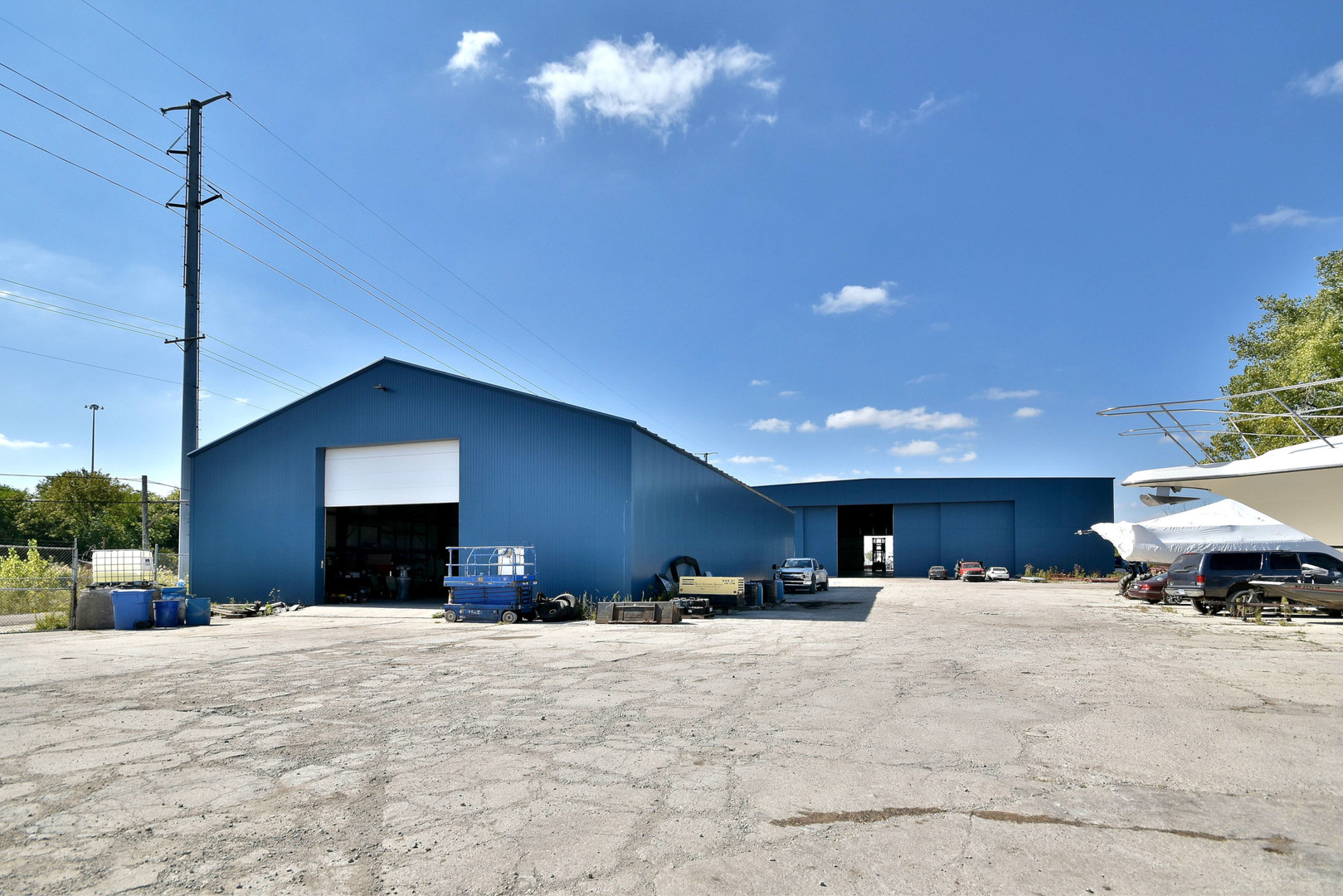 5700 W 41st Street, Forest View, IL 60402