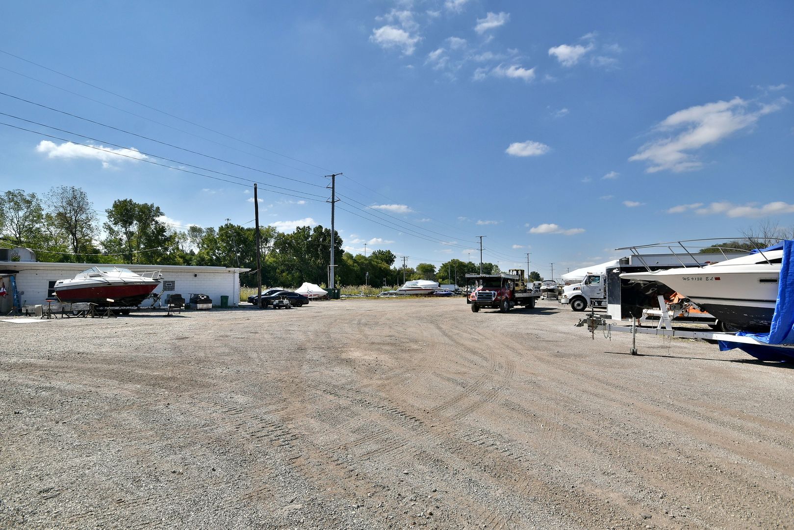 5700 W 41st Street, Forest View, IL 60402