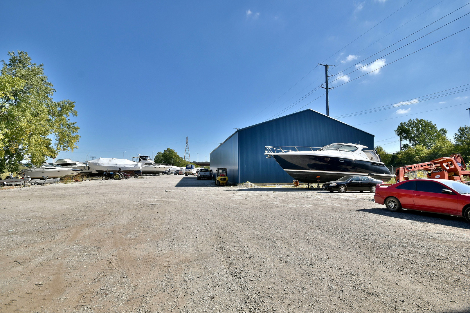 5700 W 41st Street, Forest View, IL 60402