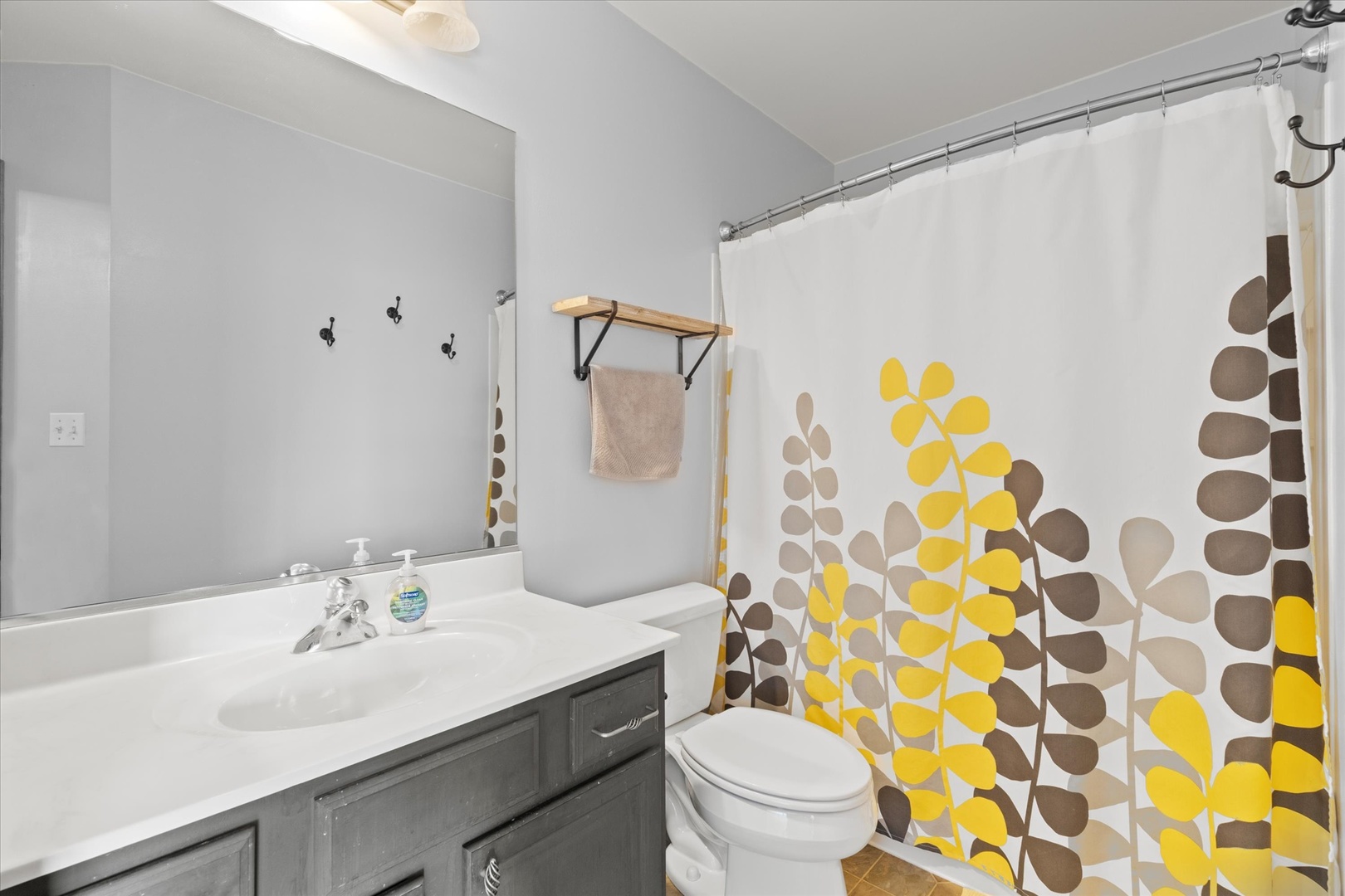 894 Clover Lane, Pingree Grove, IL 60140