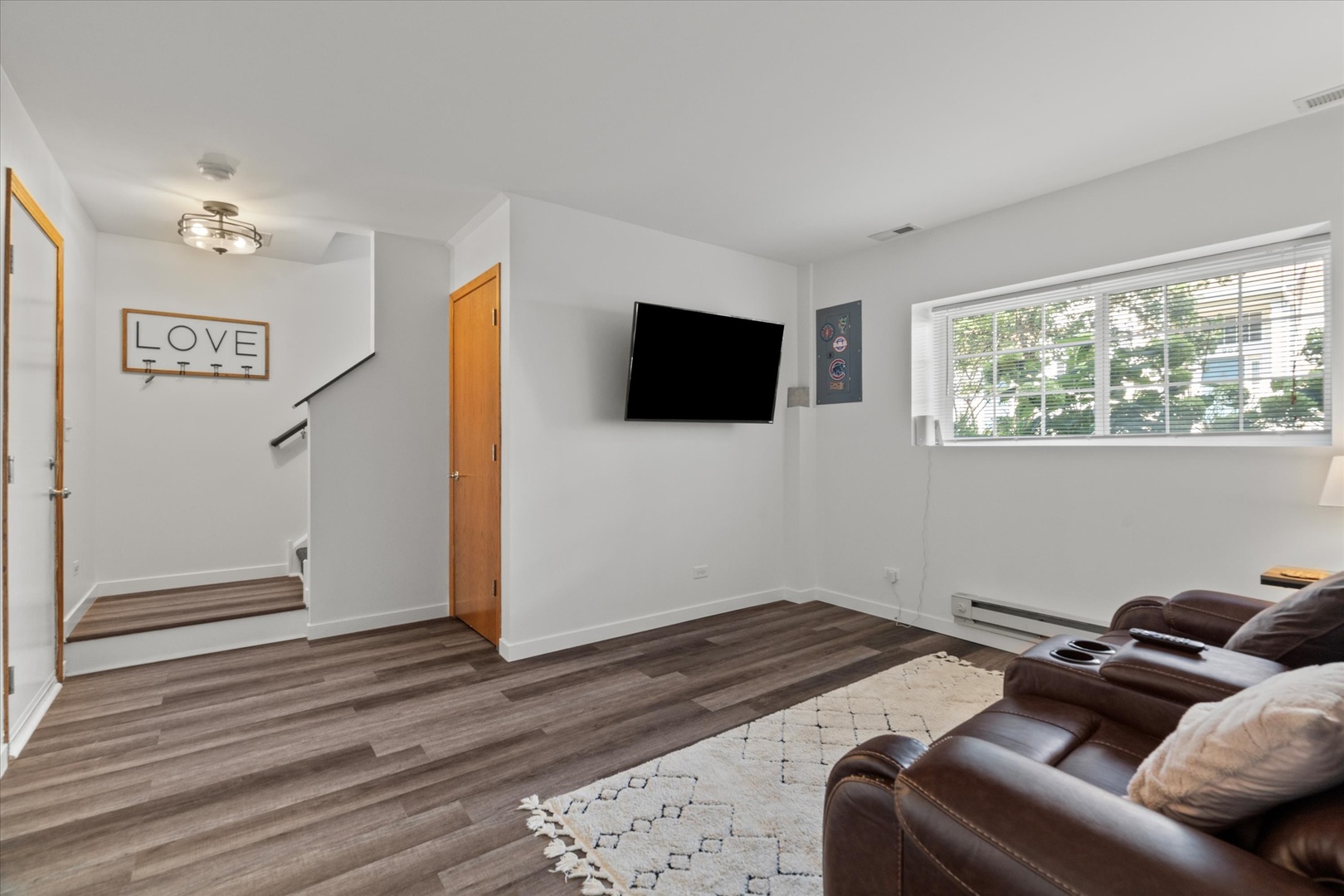 894 Clover Lane, Pingree Grove, IL 60140