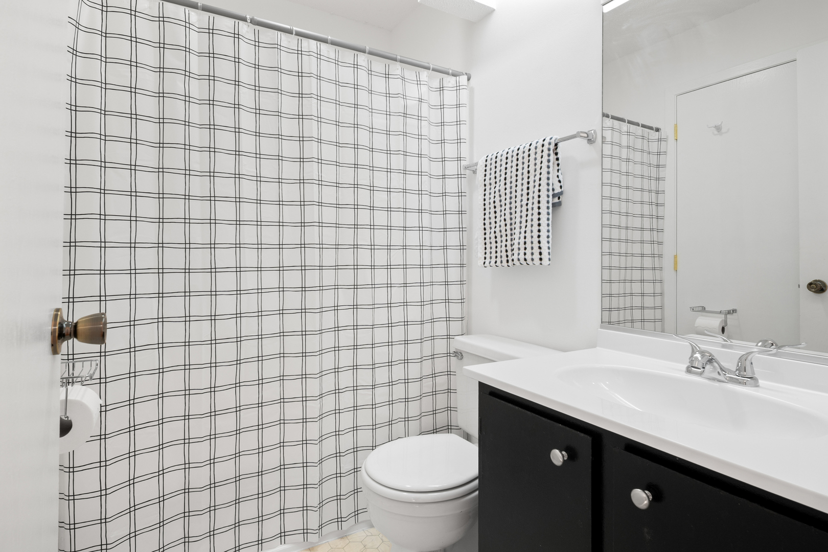 1793 McCormick Lane, Hanover Park, IL 60133