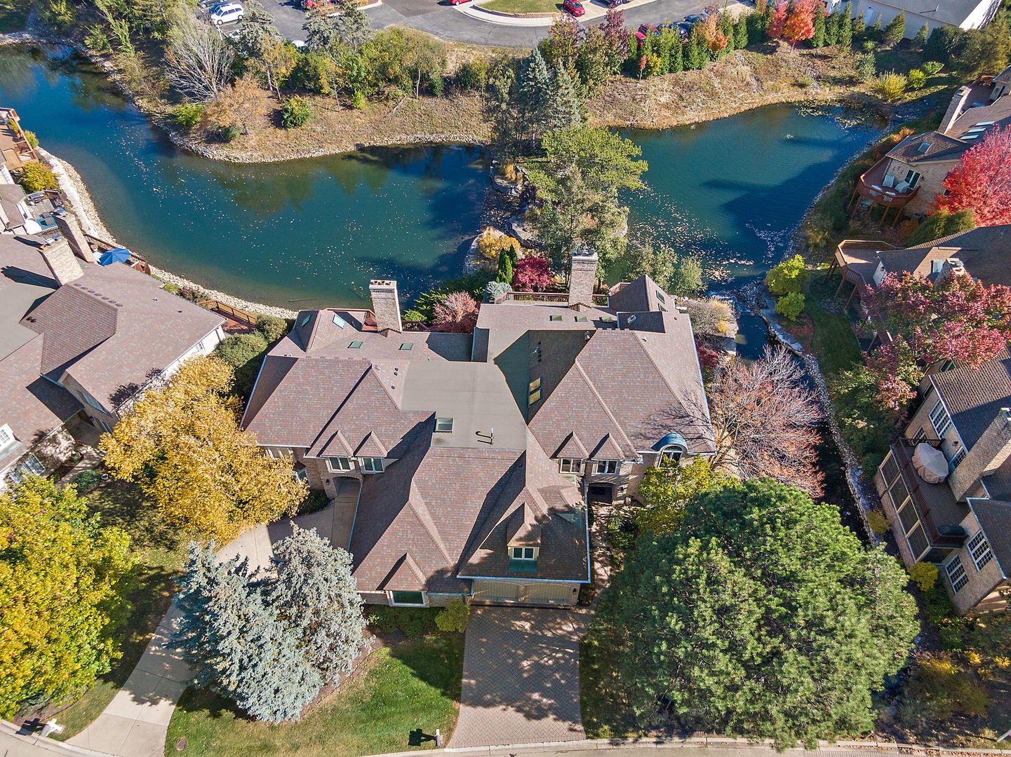 45 Tartan Lakes Drive, Westmont, IL 60559