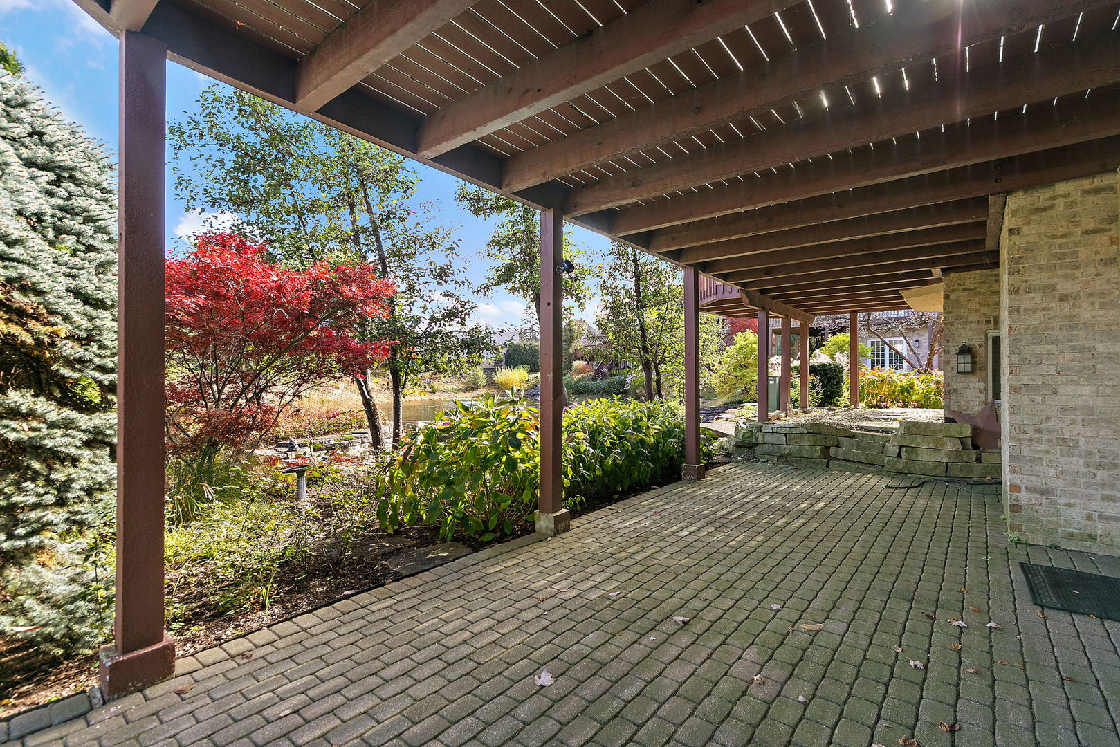 45 Tartan Lakes Drive, Westmont, IL 60559