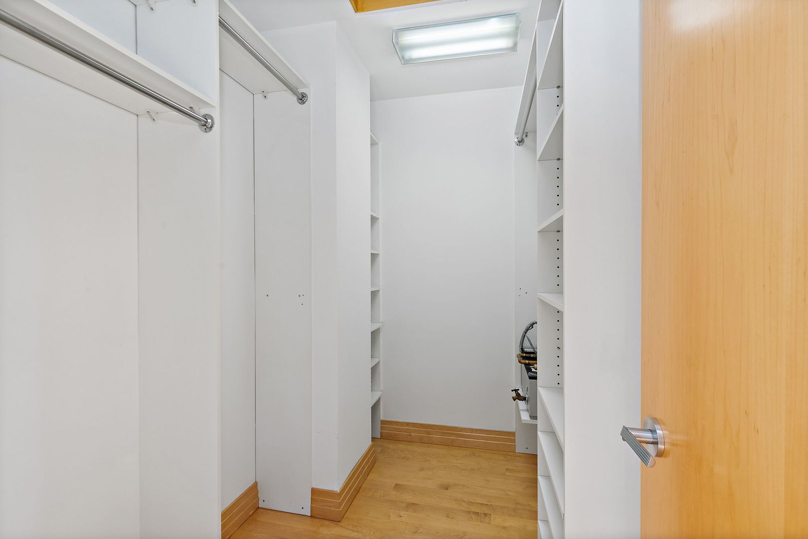 45 Tartan Lakes Drive, Westmont, IL 60559