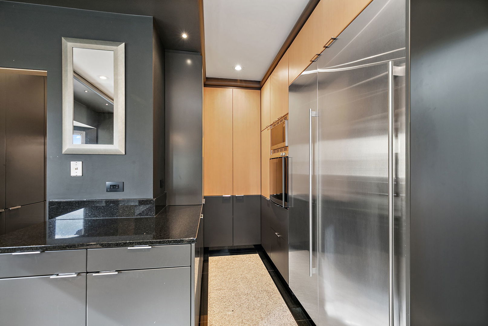 45 Tartan Lakes Drive, Westmont, IL 60559