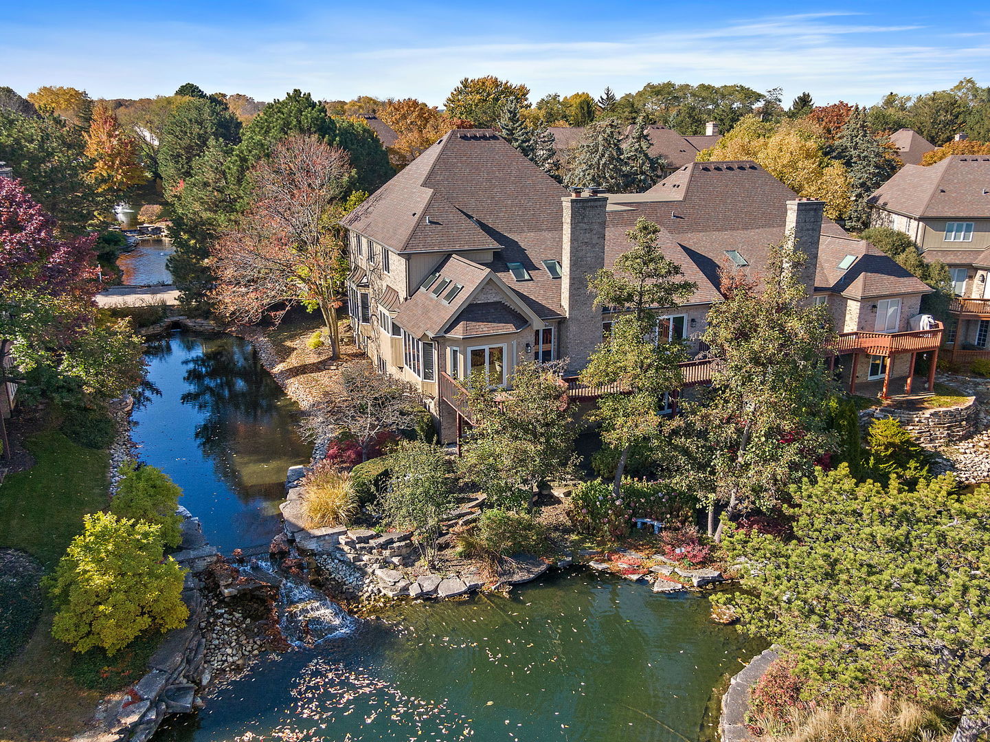 45 Tartan Lakes Drive, Westmont, IL 60559