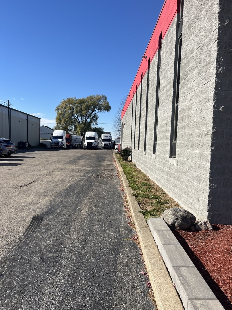 1336 Enterprise Drive #2, Romeoville, IL 60446