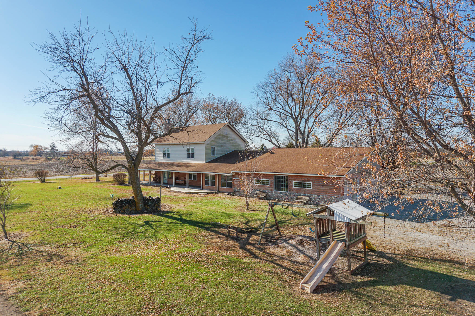 32892 Mcclure Road, Colfax, IL 61728
