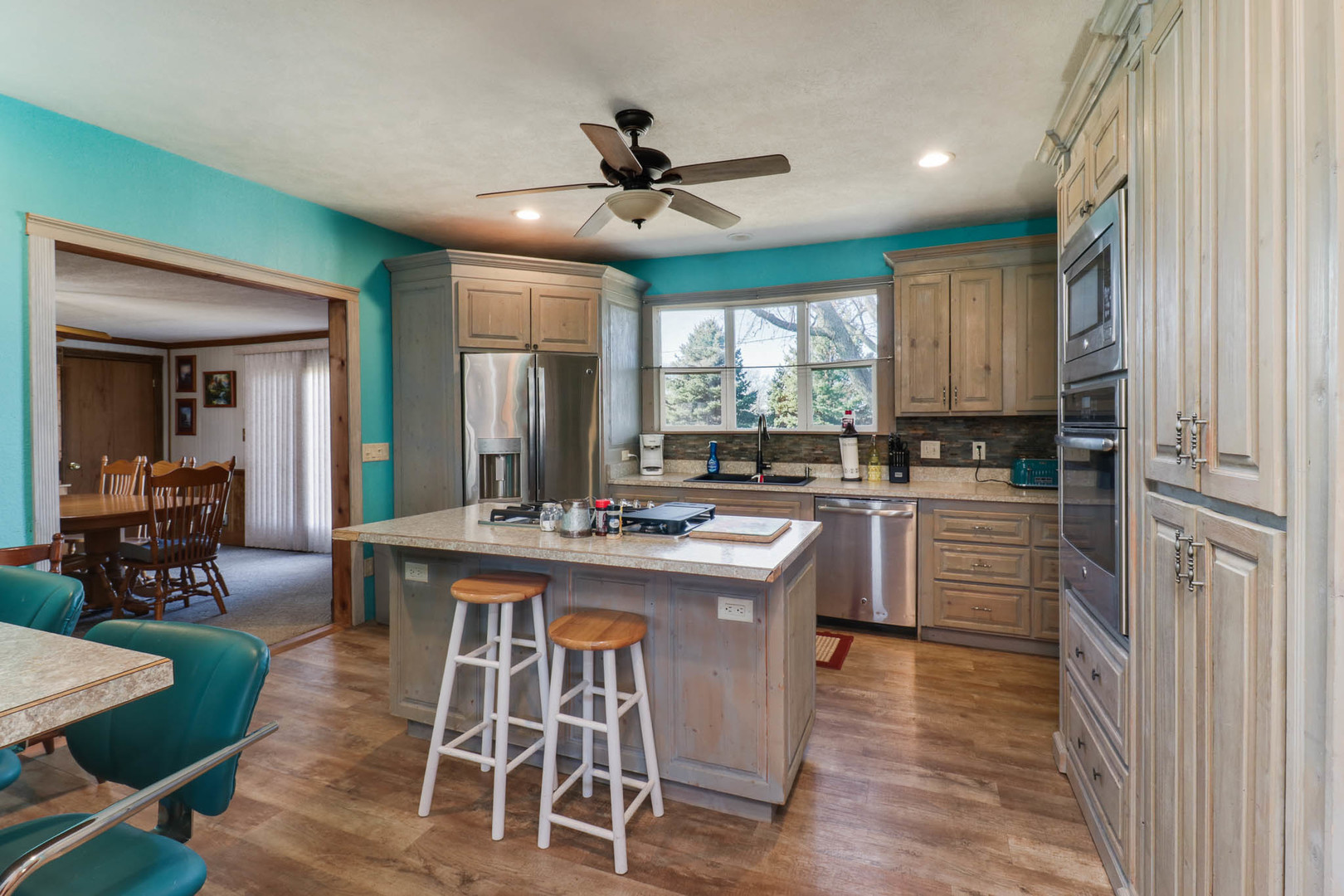 32892 Mcclure Road, Colfax, IL 61728