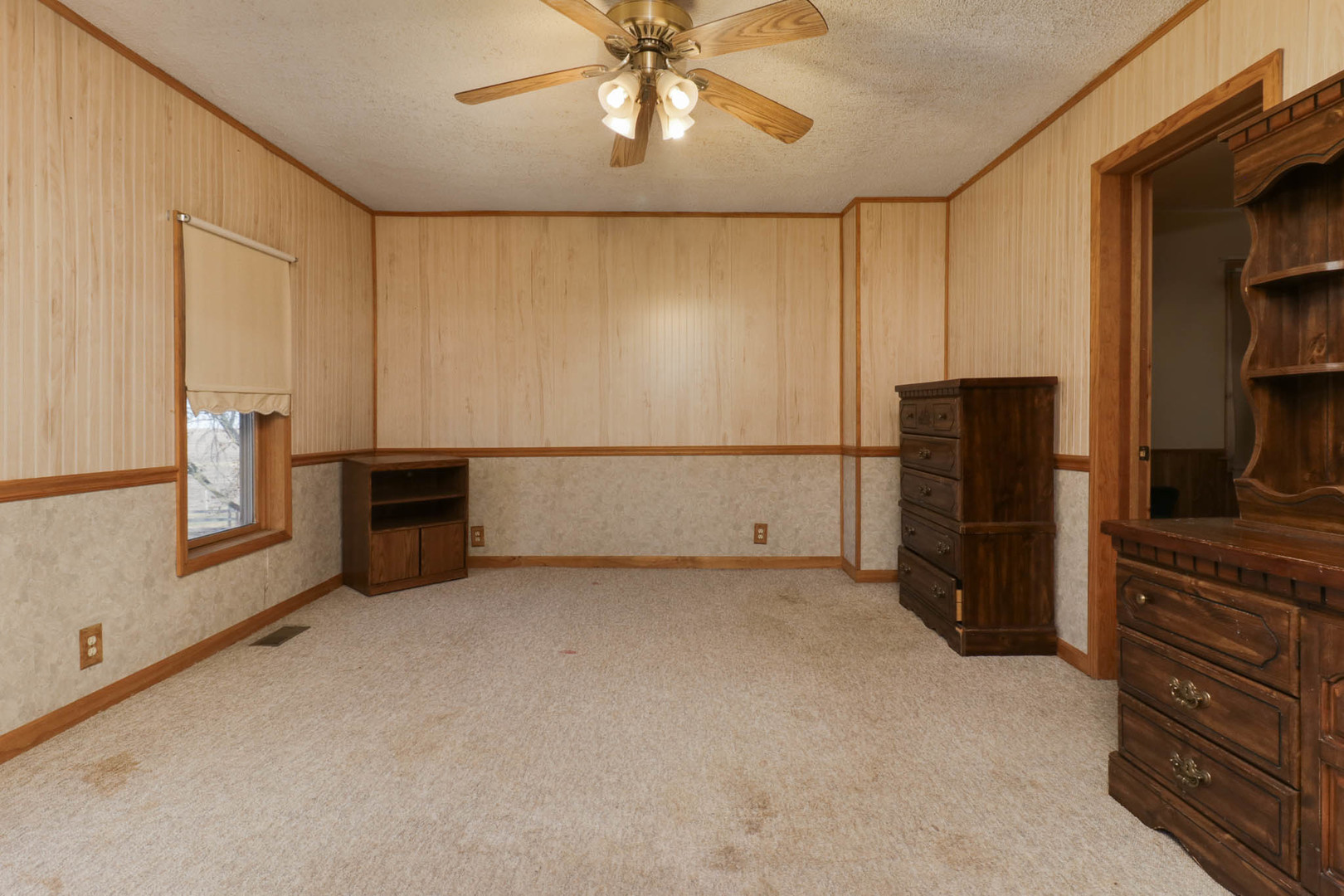 32892 Mcclure Road, Colfax, IL 61728