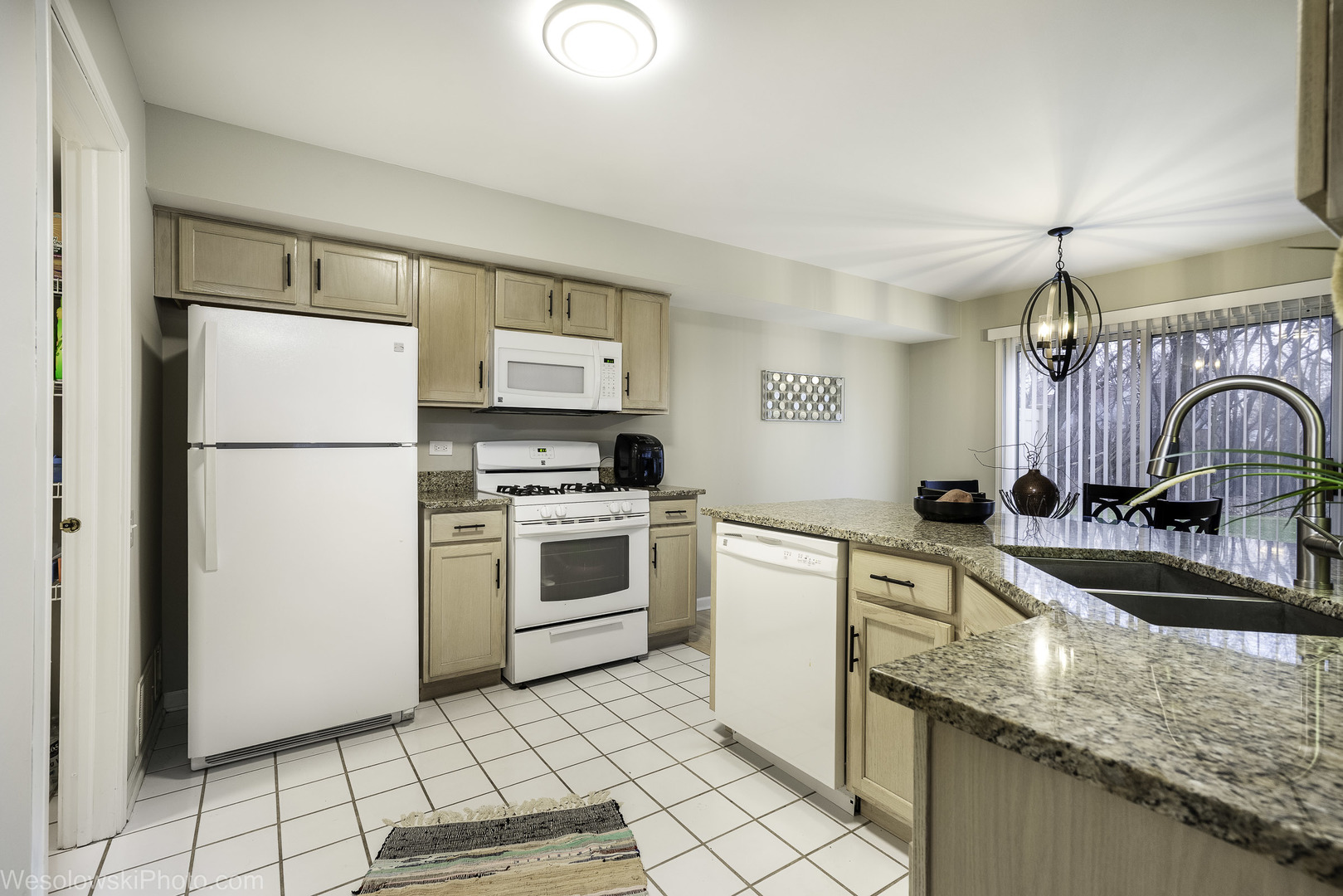 434 Locksley Drive, Streamwood, IL 60107