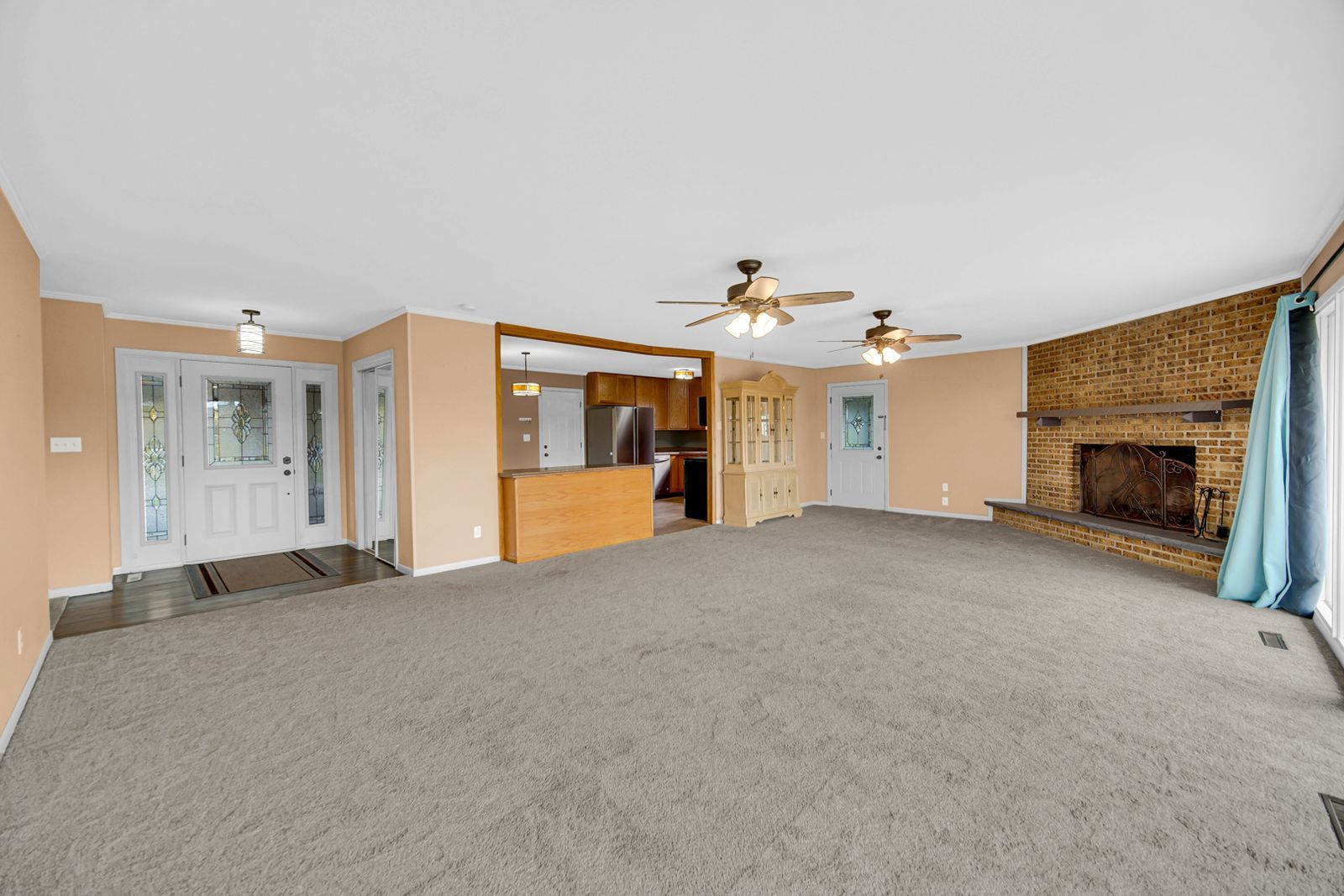 7427 Mccurry Road, Roscoe, IL 61073