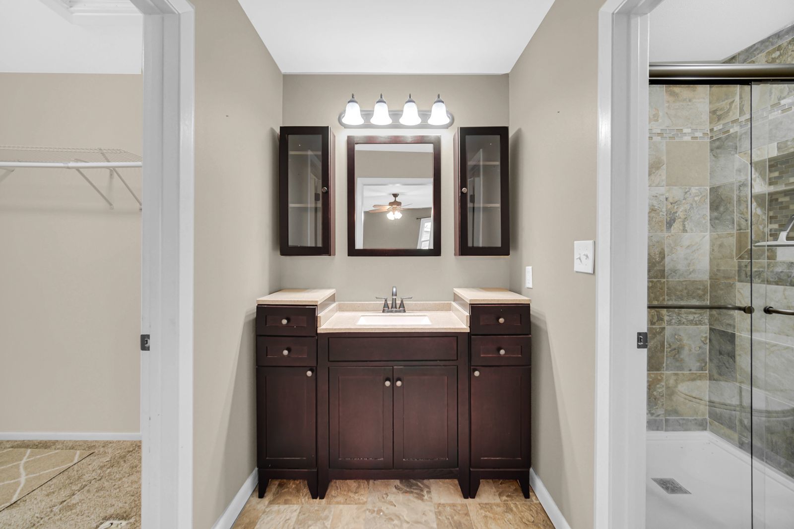 7427 Mccurry Road, Roscoe, IL 61073