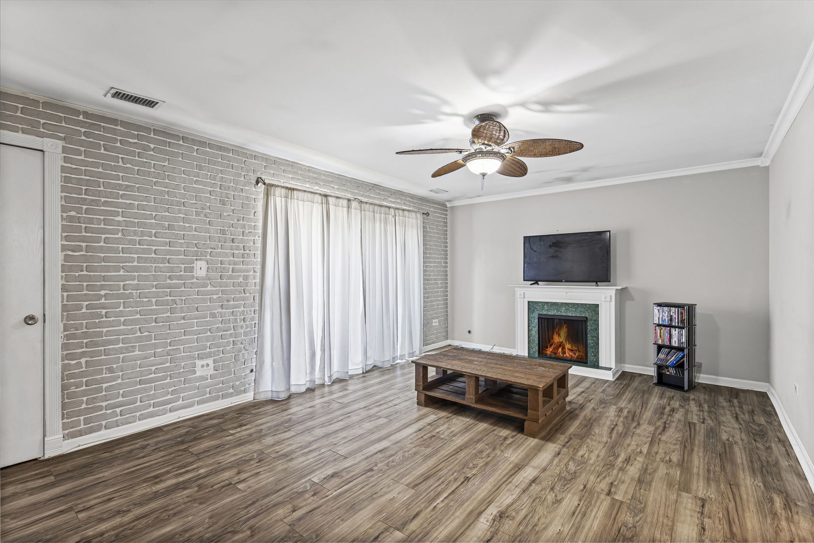 14457 Lamon Avenue #3N, Midlothian, IL 60445