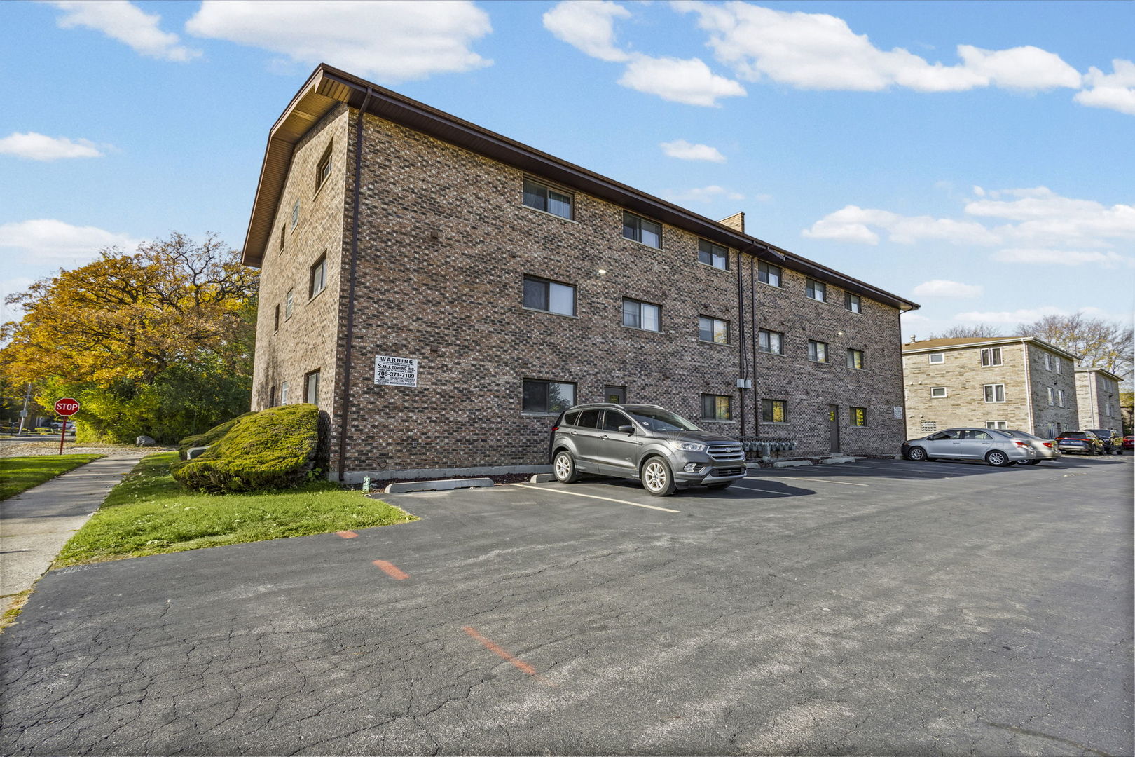 14457 Lamon Avenue #3N, Midlothian, IL 60445