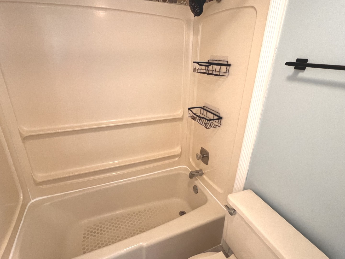 210 E Fountainview Lane #1A, Lombard, IL 60148