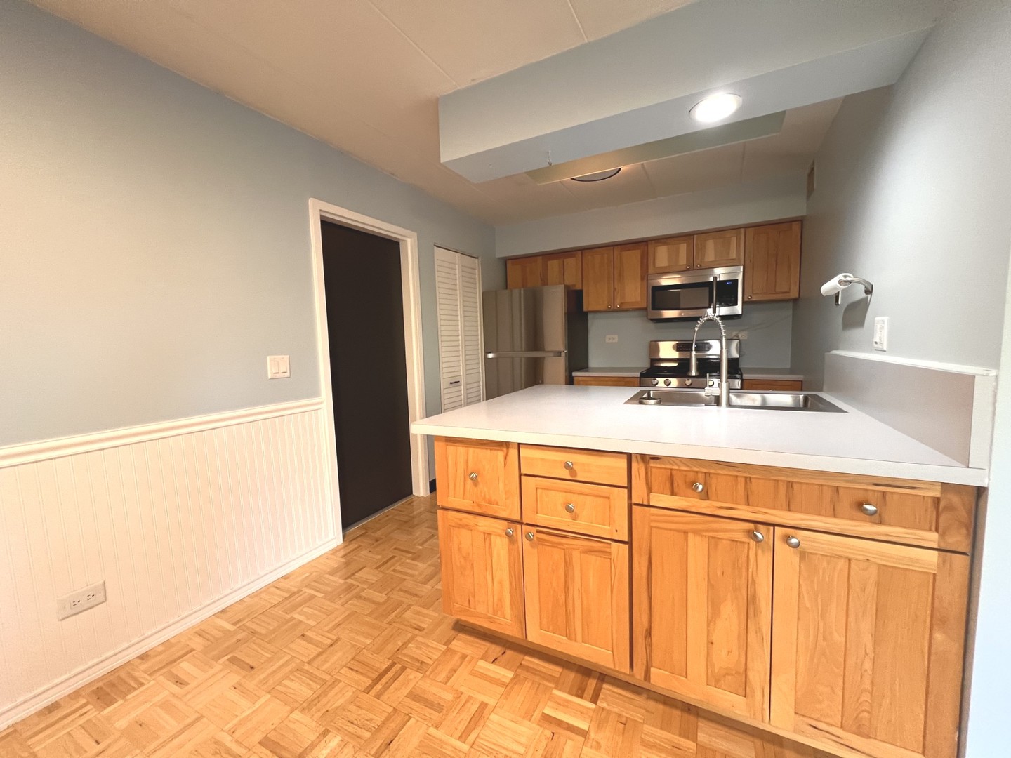 210 E Fountainview Lane #1A, Lombard, IL 60148