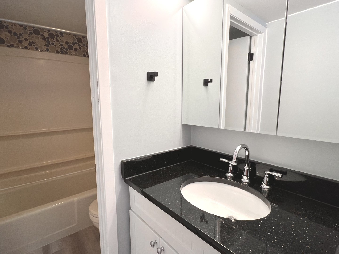 210 E Fountainview Lane #1A, Lombard, IL 60148