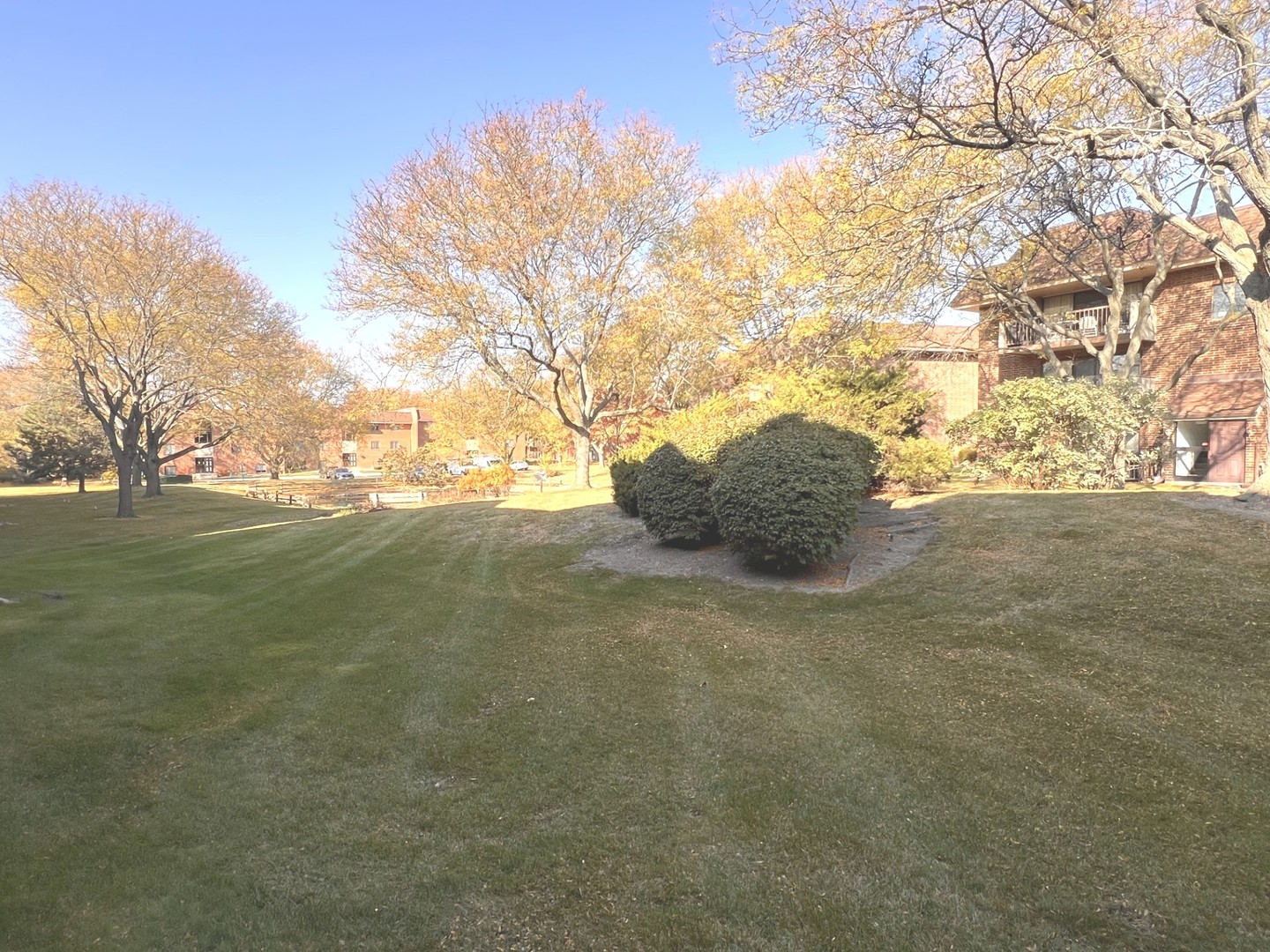 210 E Fountainview Lane #1A, Lombard, IL 60148