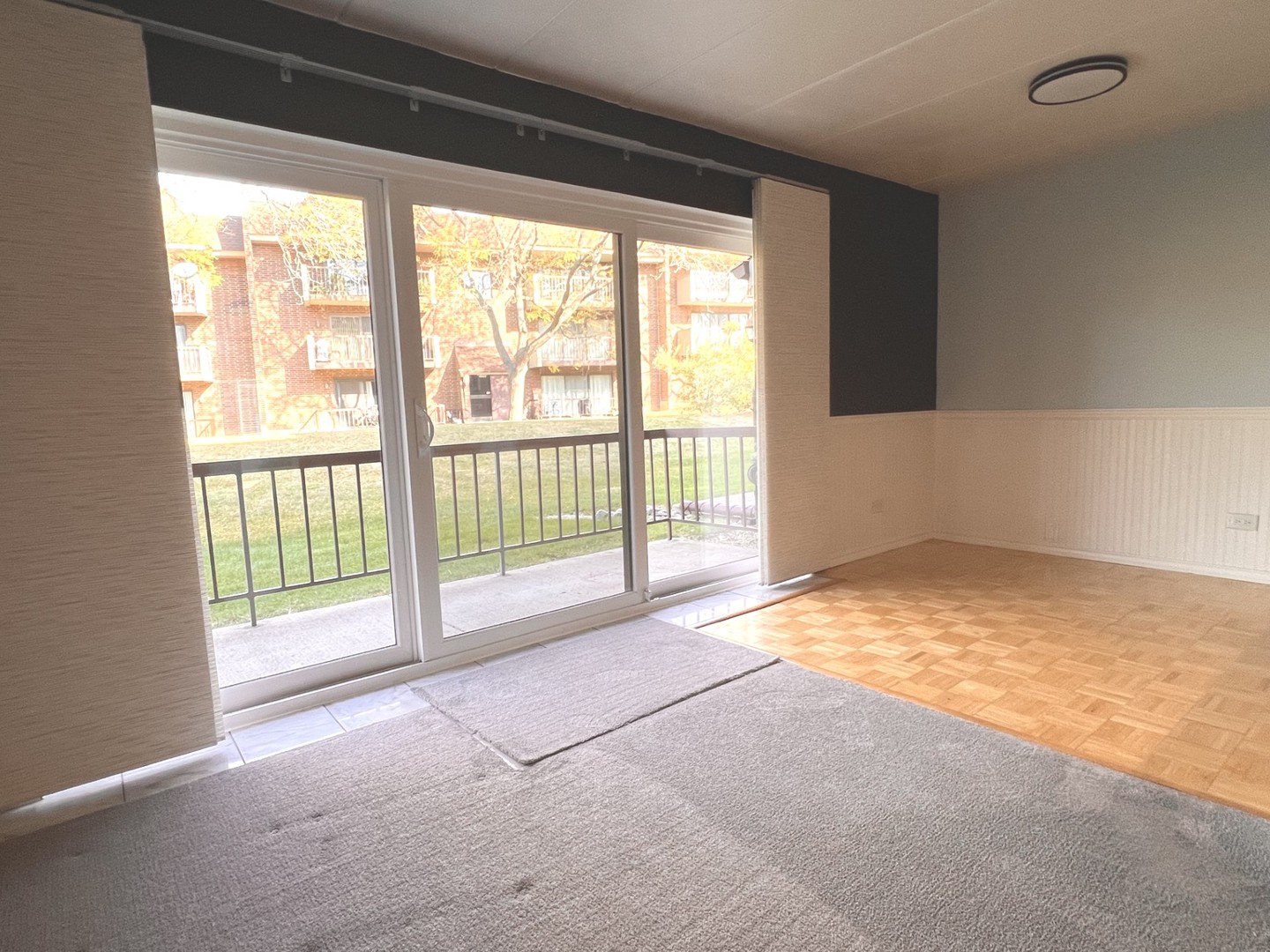 210 E Fountainview Lane #1A, Lombard, IL 60148